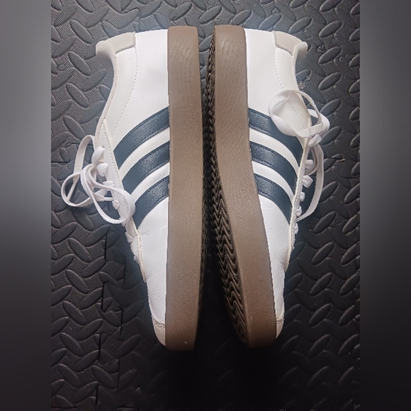 Adidas VL Court 3.0 Men Sneakers - Picture 6 of 16